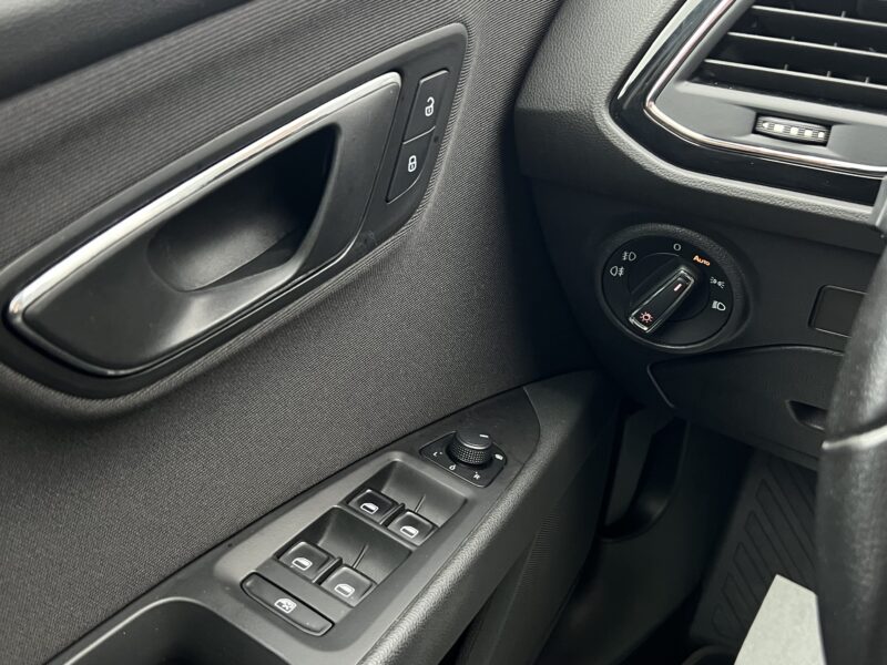 SEAT LEON III 1.6 TDI 105 START & STOP / GPS BLUETOOTH REGULATEUR FEUX LEDS - GARANTIE 1 AN