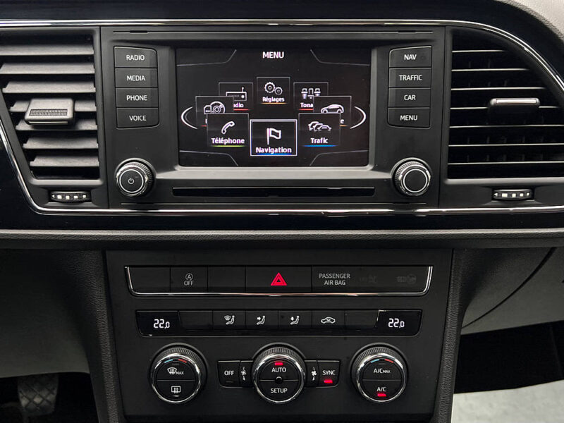 SEAT LEON III 1.6 TDI 105 START & STOP / GPS BLUETOOTH REGULATEUR FEUX LEDS - GARANTIE 1 AN