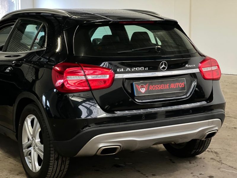 MERCEDES GLA 200D 136CH FASCINATION 4 MATIC