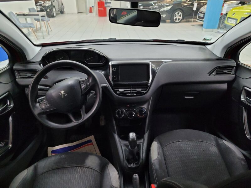 PEUGEOT 208 I 2016 1.6 HDi / BlueHDi 75 1560cm3 75cv