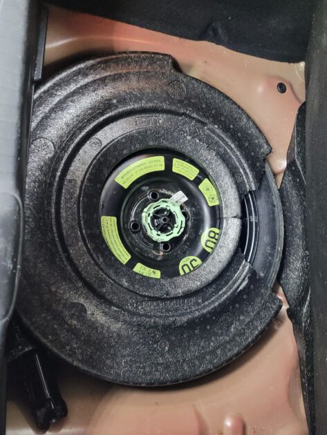 PEUGEOT 208 I 2016 1.6 HDi / BlueHDi 75 1560cm3 75cv