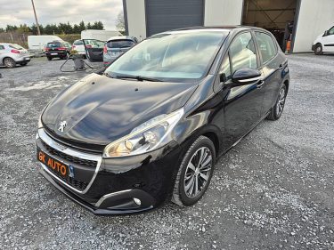 PEUGEOT 208 VTI 82CV 2018 53000 KM full options 