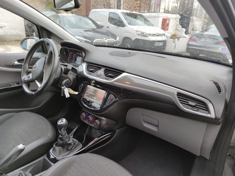 OPEL CORSA E 2015