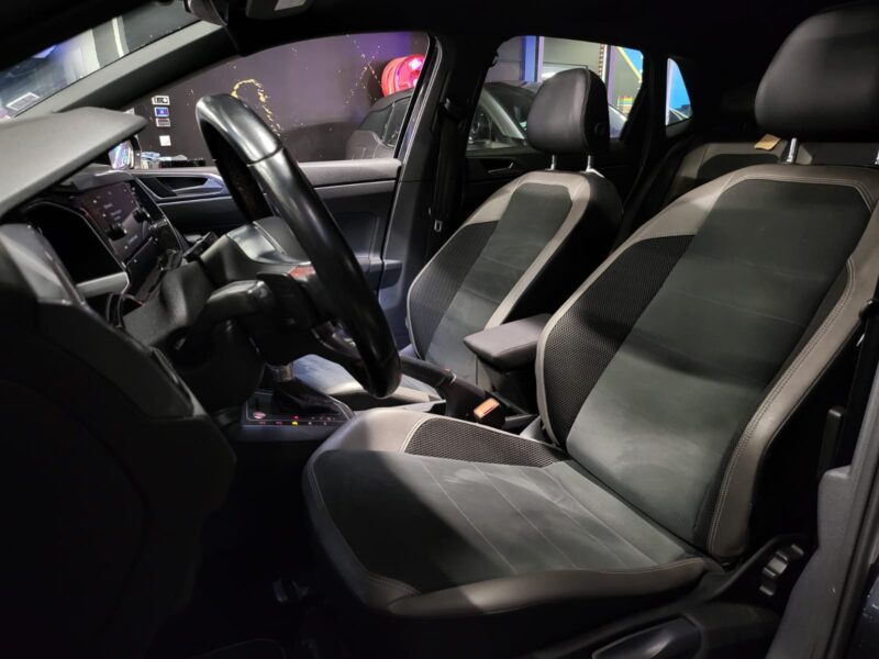 VOLKSWAGEN POLO VI GTI 2.0 TSI 200 cv / TOIT OUVRANT / CARPLAY / CAMERA