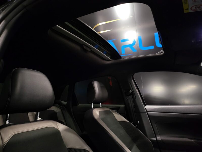 VOLKSWAGEN POLO VI GTI 2.0 TSI 200 cv / TOIT OUVRANT / CARPLAY / CAMERA