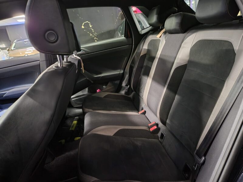 VOLKSWAGEN POLO VI GTI 2.0 TSI 200 cv / TOIT OUVRANT / CARPLAY / CAMERA