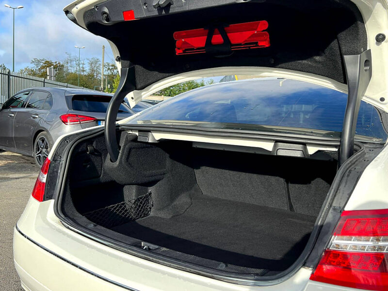 MERCEDES CLASSE E COUPE IV 200 CGI 1.8 BLUEEFFICIENCY 184 Cv 1ERE MAIN / CRIT AIR 1 - Garantie1an