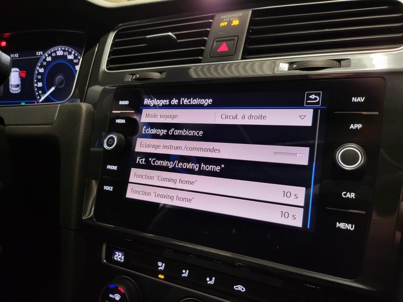 VOLKSWAGEN GOLF 7 VII 2.0 TDi 150cv PACK R-LINE TOIT OUVRANT / VIRTUAL COCKPIT / DSG7