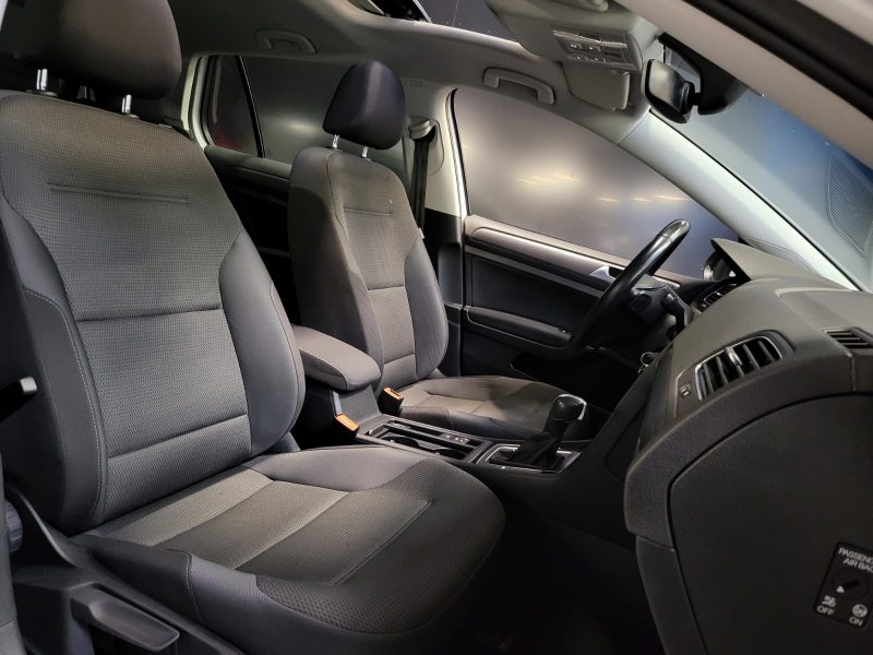 VOLKSWAGEN GOLF 7 VII 2.0 TDi 150cv PACK R-LINE TOIT OUVRANT / VIRTUAL COCKPIT / DSG7