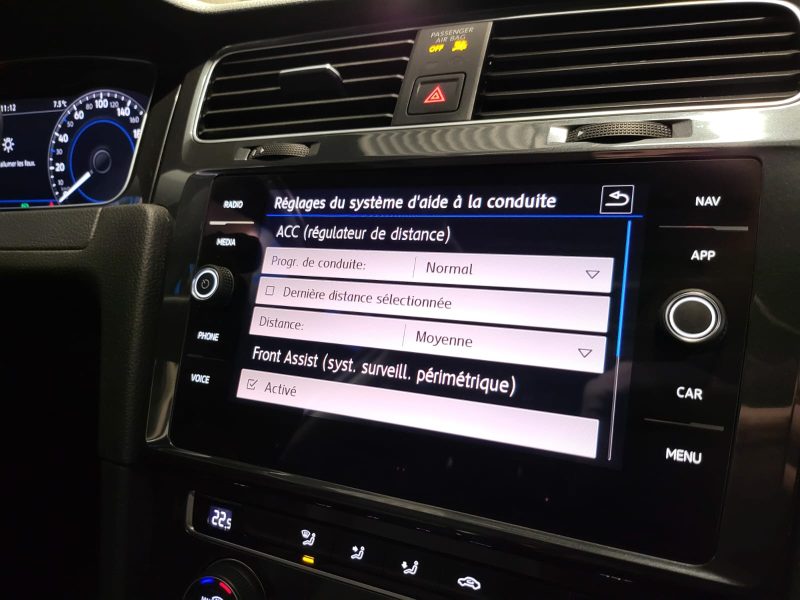 VOLKSWAGEN GOLF 7 VII 2.0 TDi 150cv PACK R-LINE TOIT OUVRANT / VIRTUAL COCKPIT / DSG7