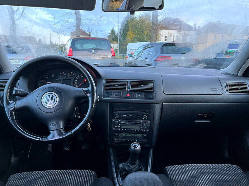 VOLKSWAGEN GOLF IV 2000