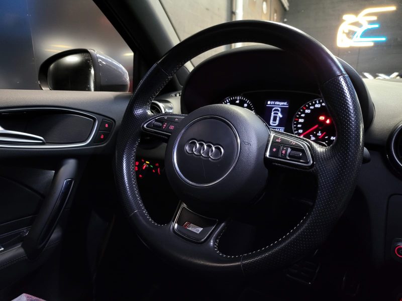 AUDI A1 Sportback 2017 1.4 TFSI 125cv S-line / S-TRONIC 7 / ENTRETIEN A JOUR