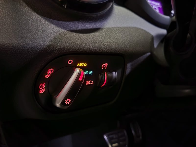 AUDI A1 Sportback 2017 1.4 TFSI 125cv S-line / S-TRONIC 7 / ENTRETIEN A JOUR