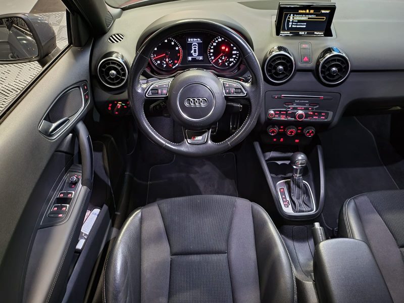 AUDI A1 Sportback 2017 1.4 TFSI 125cv S-line / S-TRONIC 7 / ENTRETIEN A JOUR