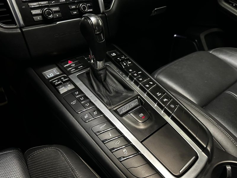 PORSCHE MACAN 2014 3.6 Turbo 400cv , TO , Cuir chauffants / Ventilés , Caméra