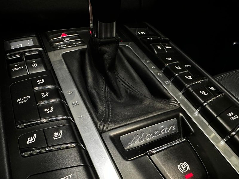 PORSCHE MACAN 2014 3.6 Turbo 400cv , TO , Cuir chauffants / Ventilés , Caméra