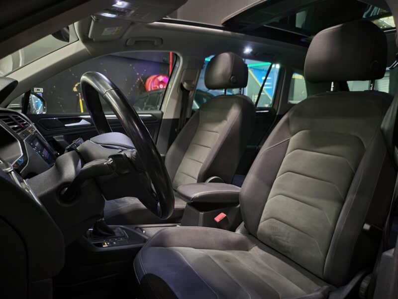 VOLKSWAGEN TIGUAN 2.0 TDI 150cv CARAT 1ERE MAIN /VIRTUAL COCKPIT+TOIT OUVRANT+CAMERA 360°+CAR PLAY/