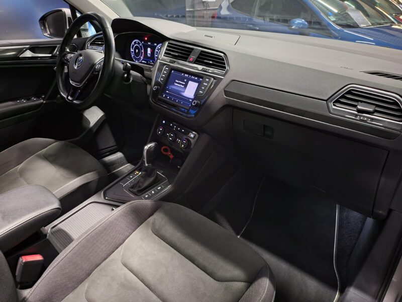 VOLKSWAGEN TIGUAN 2.0 TDI 150cv CARAT 1ERE MAIN /VIRTUAL COCKPIT+TOIT OUVRANT+CAMERA 360°+CAR PLAY/