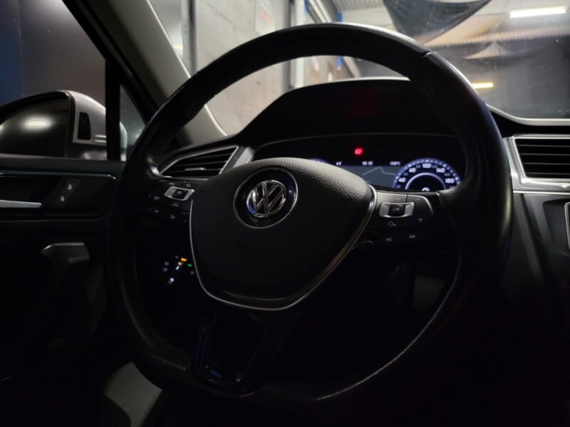 VOLKSWAGEN TIGUAN 2.0 TDI 150cv CARAT 1ERE MAIN /VIRTUAL COCKPIT+TOIT OUVRANT+CAMERA 360°+CAR PLAY/