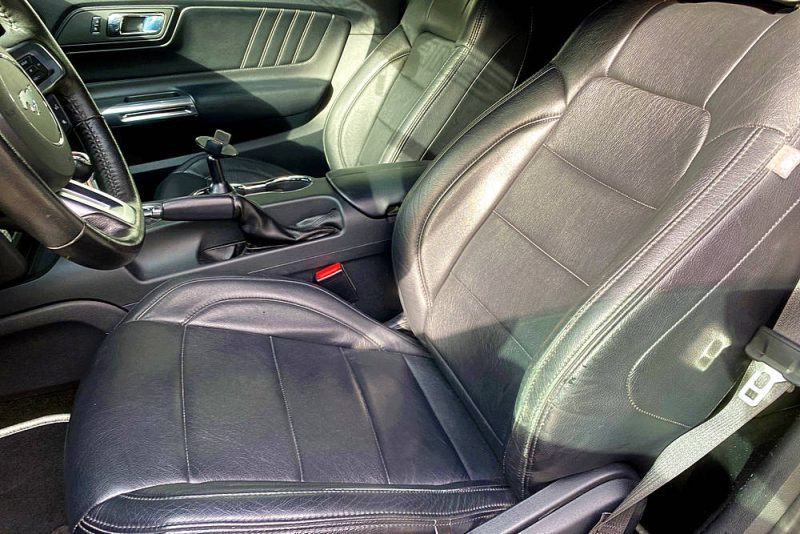 Ford Mustang V6 305ch 