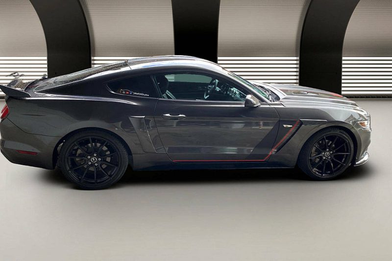 Ford Mustang V6 305ch 