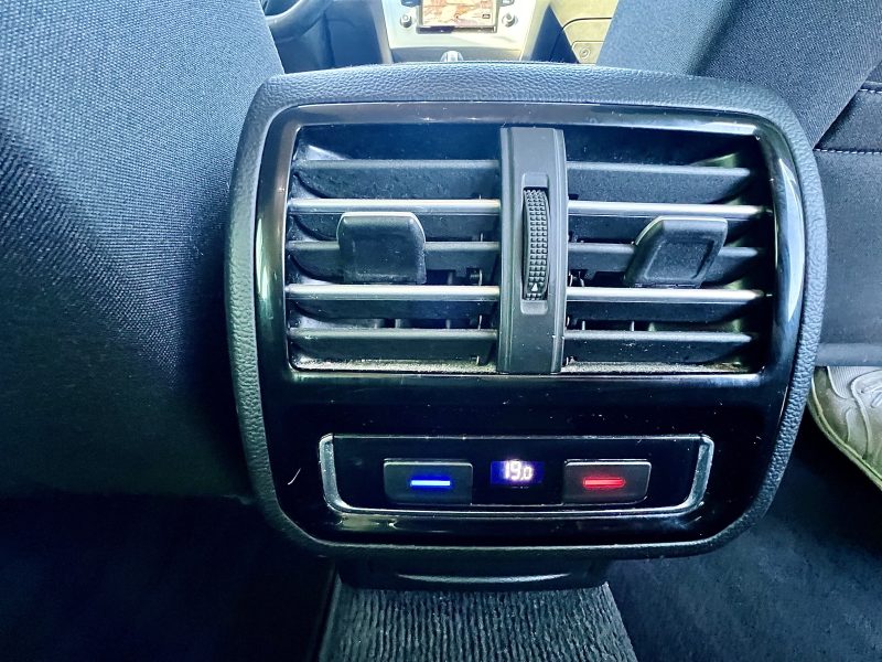 Volkswagen Passat SW B8 2.0 TDi 150 cv DSG7 Confortline Business