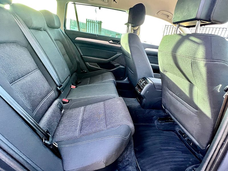 Volkswagen Passat SW B8 2.0 TDi 150 cv DSG7 Confortline Business