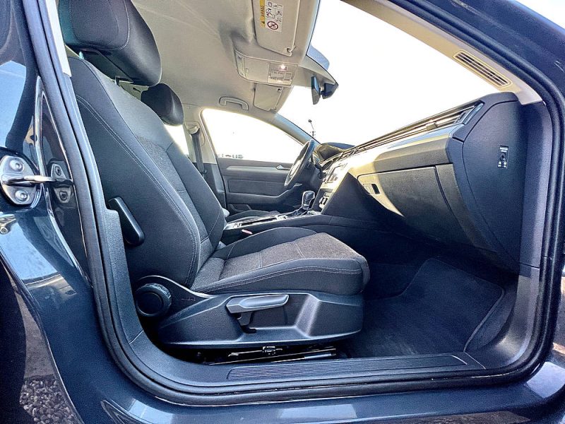 Volkswagen Passat SW B8 2.0 TDi 150 cv DSG7 Confortline Business