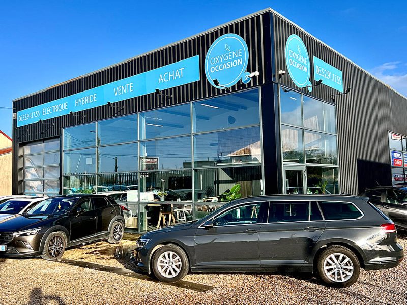 Volkswagen Passat SW B8 2.0 TDi 150 cv DSG7 Confortline Business