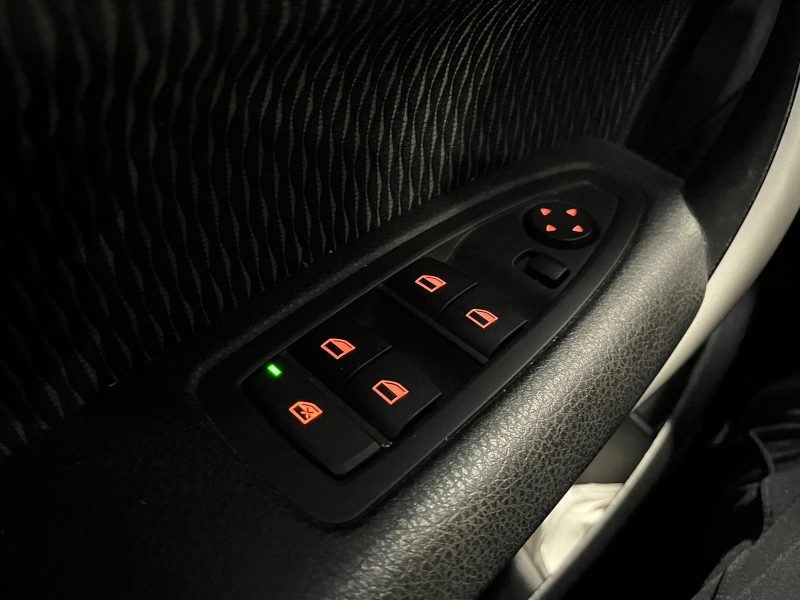 BMW SERIE 1 116i 136cv Lounge BVM6 / GPS/BLUETOOTH/SIEGES CHAUFFANT/RADAR-AR