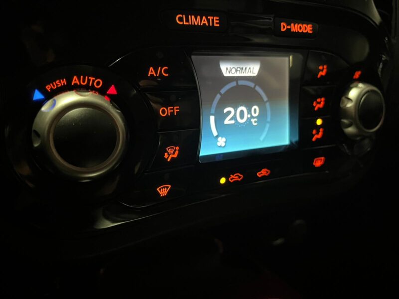 NISSAN JUKE 1.6 16V 117cv Tekna 2WD BVM6 // SIEGES CHAUFFANT/CAMERA DE RECUL/BLUETOOTH