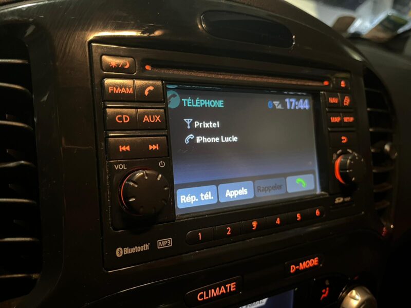 NISSAN JUKE 1.6 16V 117cv Tekna 2WD BVM6 // SIEGES CHAUFFANT/CAMERA DE RECUL/BLUETOOTH