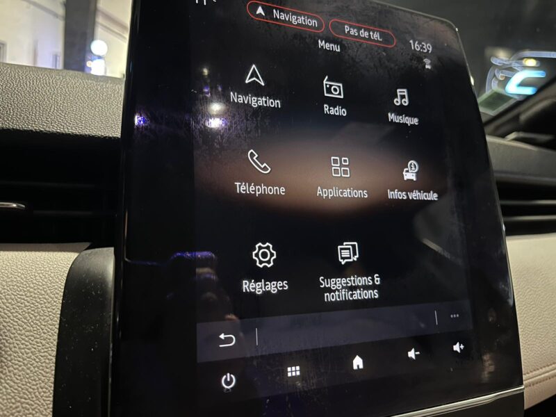 RENAULT CLIO V 1.3 TCe 130cv Initiale Paris EDC // CAMERA DE RECUL/ PALETTES AU VOLANT/VOLANT CHAUFF