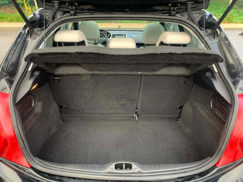 PEUGEOT 208 I 1.6HDI 90CV