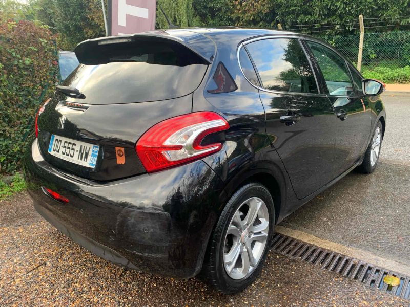 PEUGEOT 208 I 1.6HDI 90CV