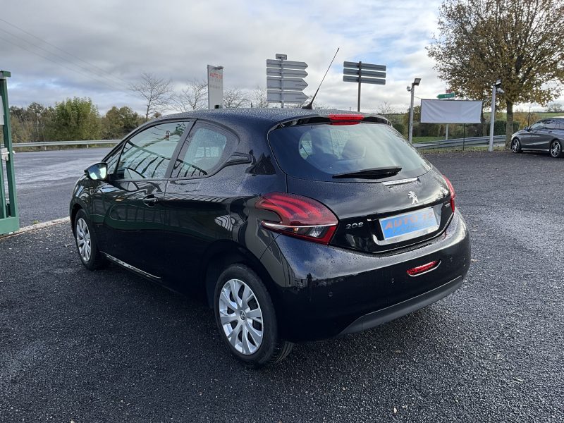 PEUGEOT 208 2016