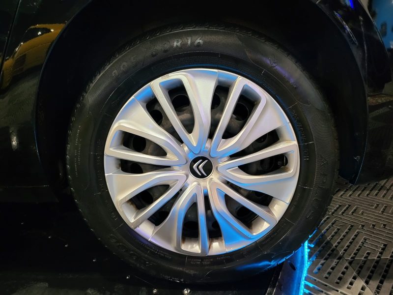 1.5 BlueHDi 131cv boite auto / 7 Places / 1ère Main / Garantie Constructeur