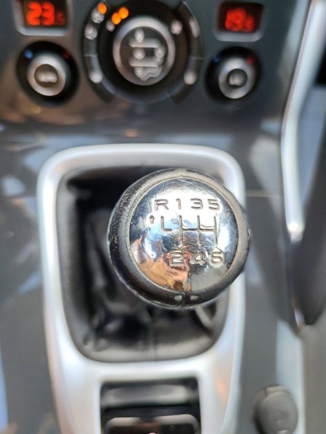 PEUGEOT 3008 Monospace 2012