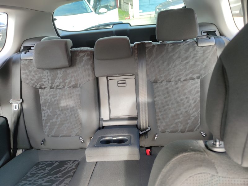 PEUGEOT 3008 Monospace 2012