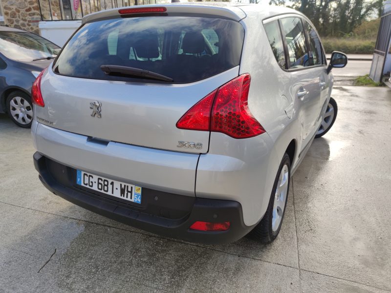 PEUGEOT 3008 Monospace 2012