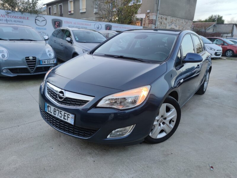 OPEL ASTRA J 2011