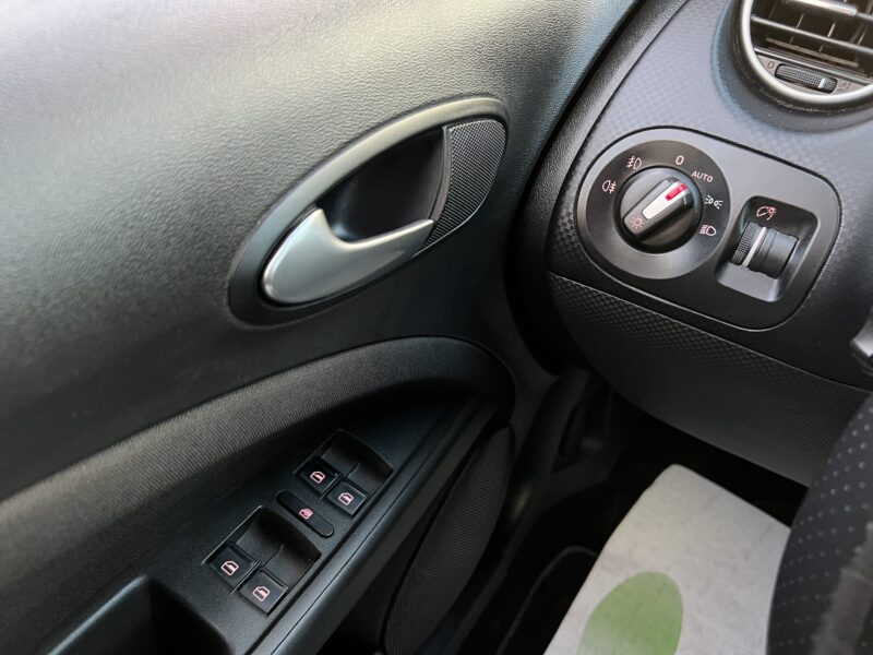 SEAT ALTEA XL PHASE 2 Pack SPORT 2.0 TDI 140 Cv GPS / ECRAN DVD REGULATEUR XENONS  - GARANTIE 1 AN