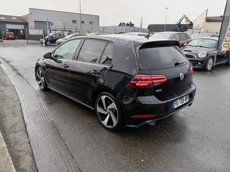 VOLKSWAGEN GOLF VII 2018