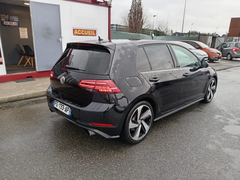 VOLKSWAGEN GOLF VII 2018