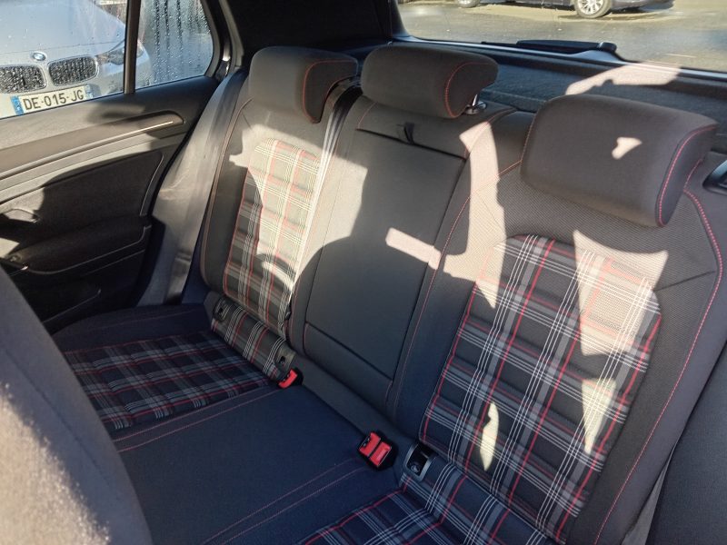 VOLKSWAGEN GOLF VII 2018