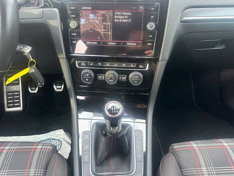 VOLKSWAGEN GOLF VII 2018