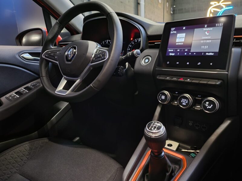 RENAULT CLIO V 1.0 TCe 100CH ZEN / CARPLAY+KEYLESS+FULL LED