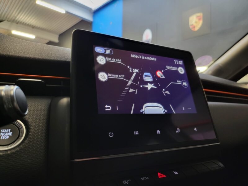 RENAULT CLIO V 1.0 TCe 100CH ZEN / CARPLAY+KEYLESS+FULL LED