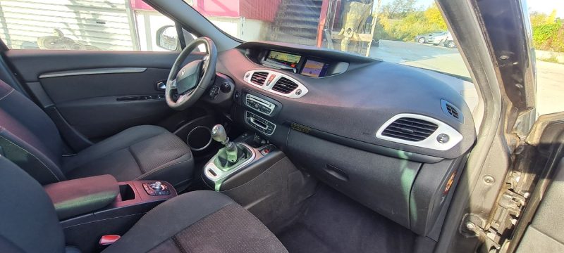 RENAULT SCENIC III 2010