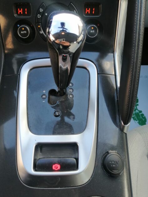 PEUGEOT 3008 Active 1.6 e-HDi 112ch FAP BMP6 BLUE LION